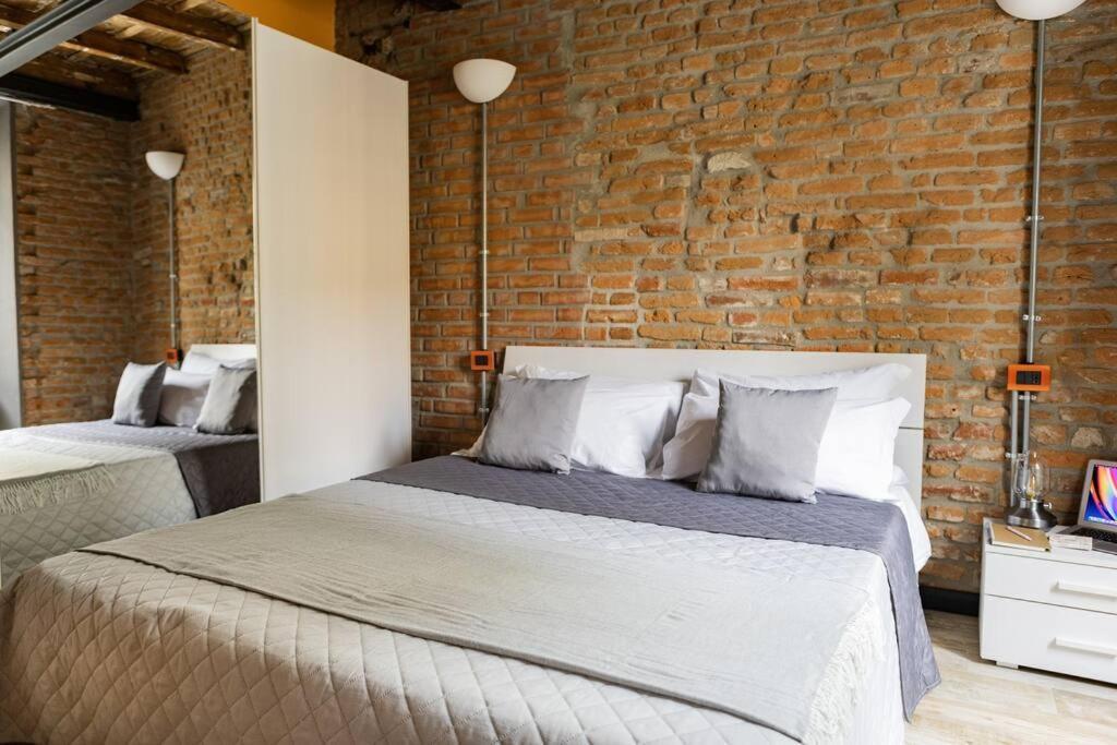Canonica Brick Apartment Milan Exterior photo