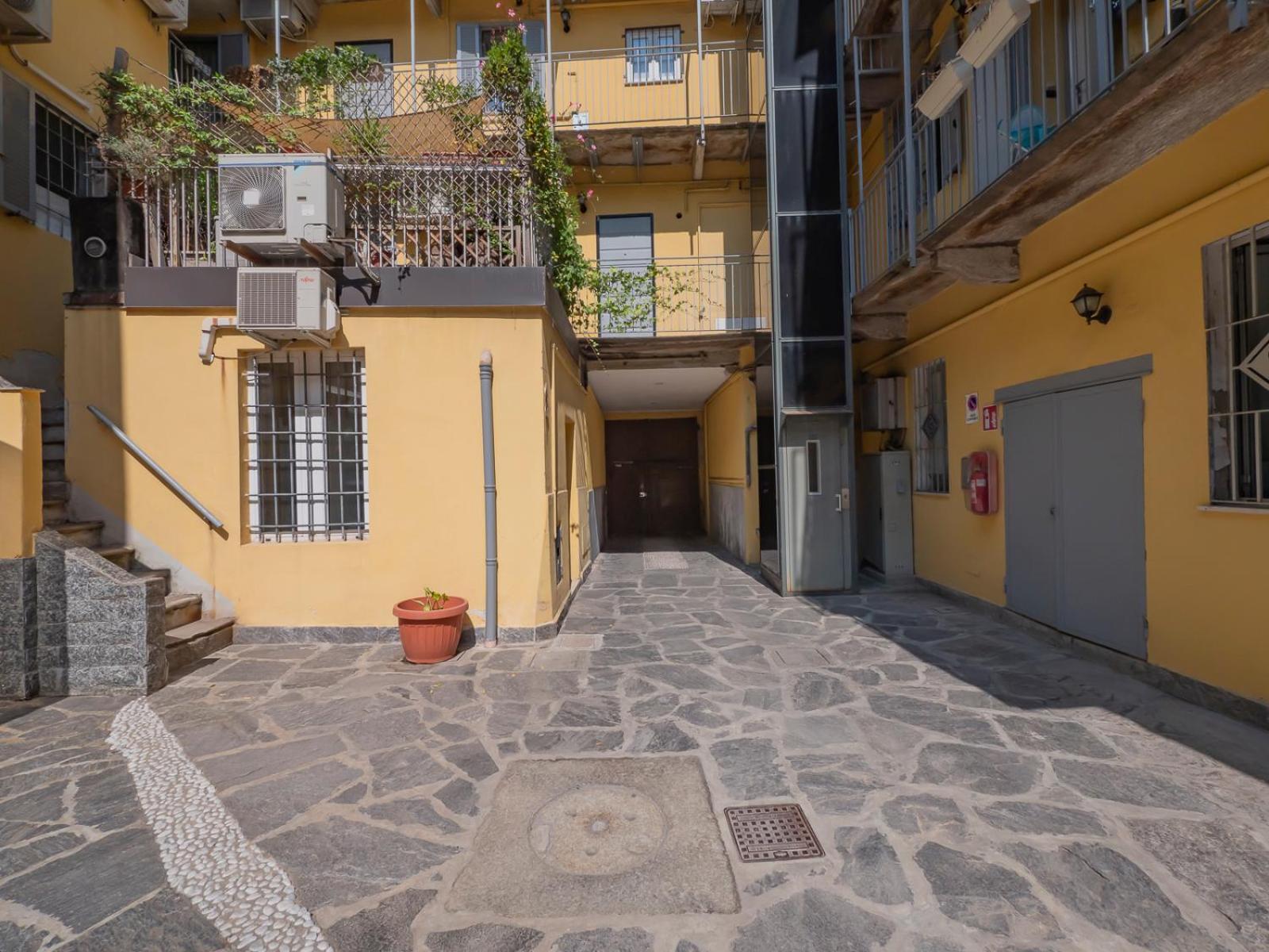 Canonica Brick Apartment Milan Exterior photo